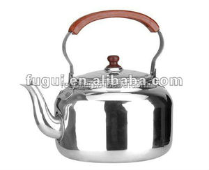 银色抛光铝制茶壶