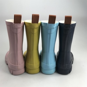 子供のための新しいデザイン安い軽量安全環境カスタム無地ゴム長靴 - Product Image 6