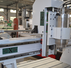 Corte rápido e gravação pequena máquina <span class=keywords><strong>cnc</strong></span> de madeira k6100a com mesa de vácuo da ranhura t