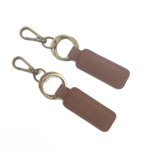 Özel oyulmuş tasarım Metal lüks deri Logo ile anahtarlık ve hediye kutusu ambalaj - Product Image 4