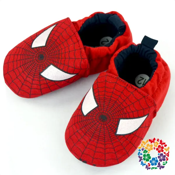 Toptan fiyat ucuz yumuşak bebek ayakkabıları kırmızı örümcek adam tarzı bebek ayakkabı toptan güzel bebek pamuklu ayakkabılar