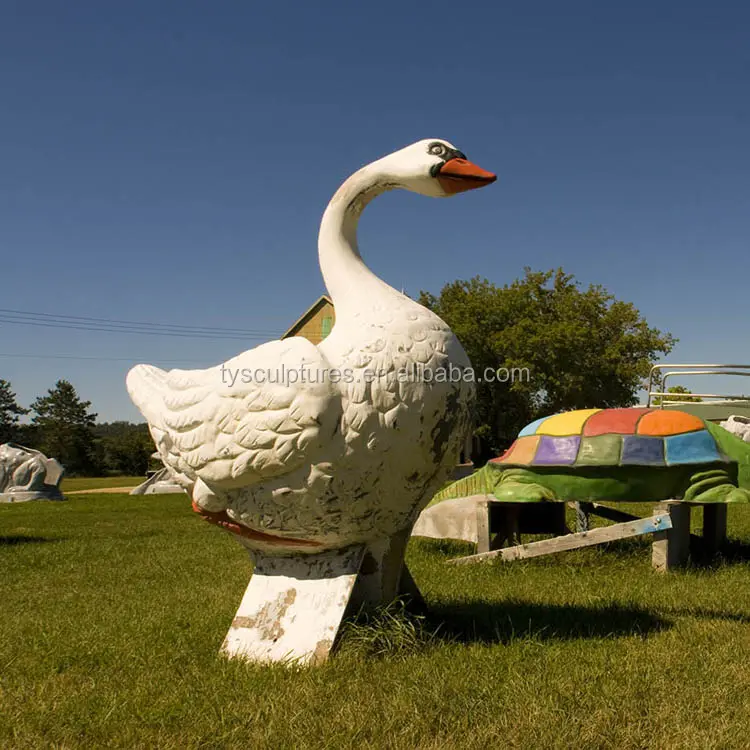 Venta al por mayor Gran ganso escultura grande resina blanco cisne