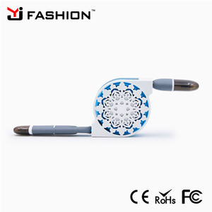 Quattro core 2 in 1 Cave scavate fiore retrattile miscro <span class=keywords><strong>usb</strong></span> dati cavo di ricarica con due collegati interfacce
