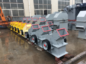 PC400x300 רוק מגרסה 11kw מנוע כוח אבן מגרסה פטיש טחנת מגרסה עבור זהב עפרות, פחם, רוק זכוכית ריסוק מכונה