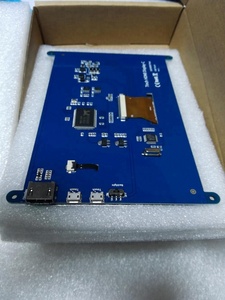 Display LCD da 7 "1024x600 con tocco capacitivo e alimentatore Mini-USB 5V/2A compatibile con Raspberry Pi e braccio e PC - Product Image 4
