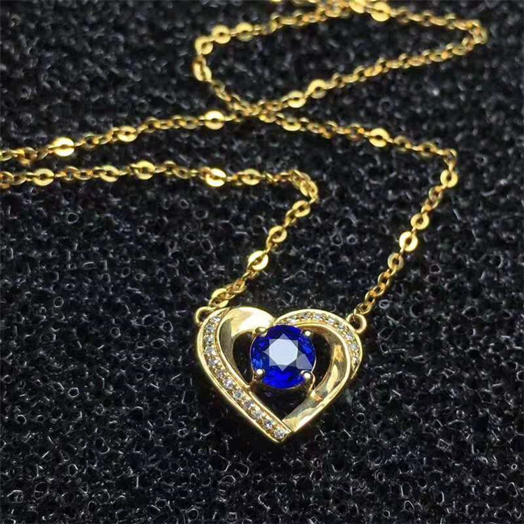 0.55ct sapphire necklace