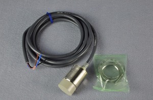 telemecanique <strong>inductive</strong> <strong>sensor</strong> <strong>analog</strong> <strong>inductive</strong> proximity <strong>sensor</strong> E2E-X18ME1-Z <strong>sensor</strong>