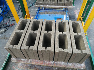 Giantlin QT4-18 <span class=keywords><strong>Machine</strong></span> de brique <span class=keywords><strong>ciment</strong></span> parpaing gemacht hourdis beton automatique
