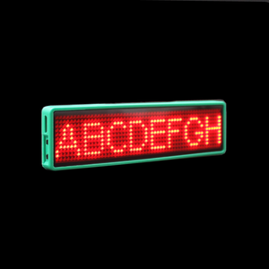 Mehrfarbiges LED-Namensschild Wiederauf lad bares programmier bares Scrolling-LED-Namensschild Smart Name Tag