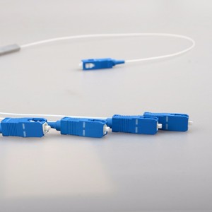 光ファイバスプリッターG657A 1.5m光ファイバスプリッターFTTHネットワーク用ミニスチールチューブ付きミニ1:4光PLCスプリッター - Product Image 4