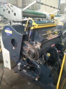Computer programmierte Stanz-und Rill maschine Automatische Rill-und Stanz maschine - Product Image 3