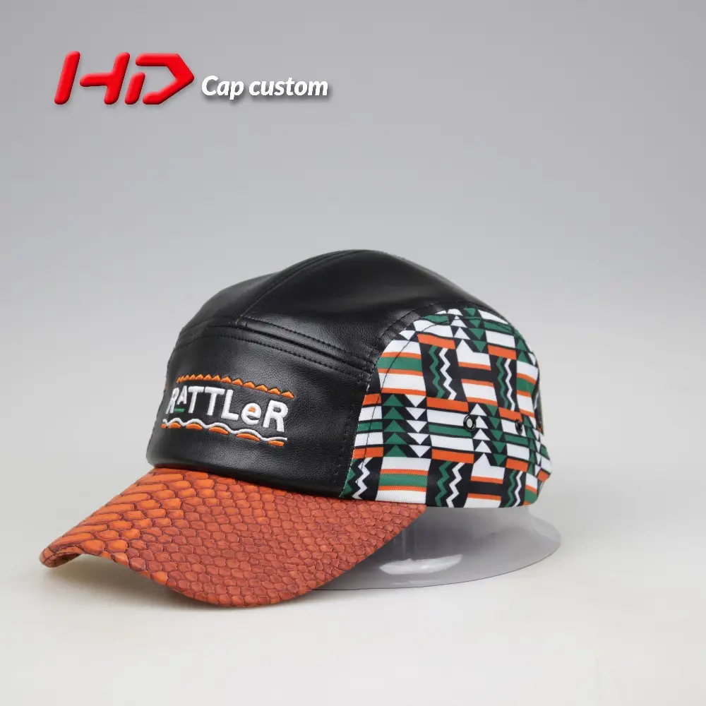 Berretto per uomo moda design personalizzato il tuo cappello a 5 pannelli in pelle nera PU berretto da campo cappelli aderenti Flex Fit