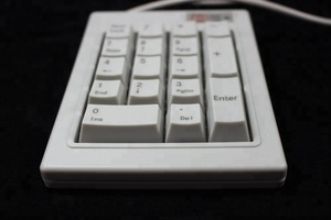 Tastiera meccanica Mini numero di tastiera numerica di alta qualità con cavo USB 17 tasti bianco Industral tastierino numerico - Product Image 6