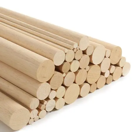 विभिन्न आकार के साथ लकड़ी dowels और छड़ उच्च गुणवत्ता