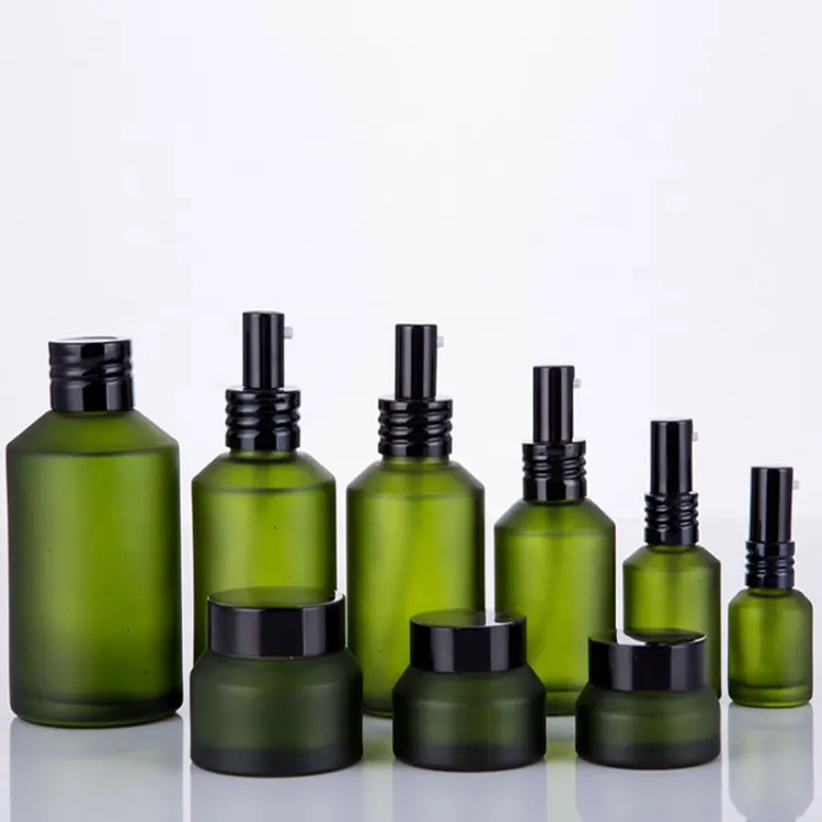 New design high quality frosted packaging cosmetic bottle matte green cosmetic spray pump bottle for cosmetic packaging