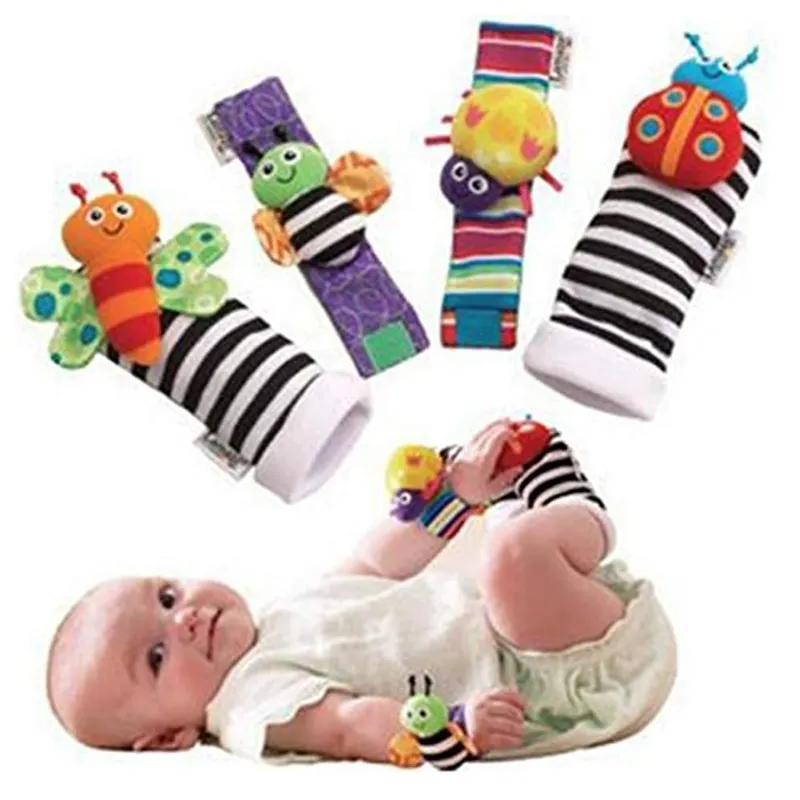 Sevimli hayvan yumuşak bilek çıngıraklar ve ayak bulucu bebek bebek çorap oyuncak