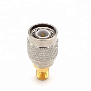 LWMC <span class=keywords><strong>TNC</strong></span>至<span class=keywords><strong>SMA</strong></span>射频适配器50欧姆阻抗镀镍铜接触材料母至母引脚接触适配器