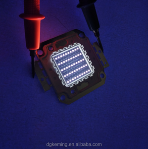 100W 365nm UVLEDハイパワーUV <span class=keywords><strong>LED</strong></span> Epiledsチップ100ワット<span class=keywords><strong>LED</strong></span> UV硬化用