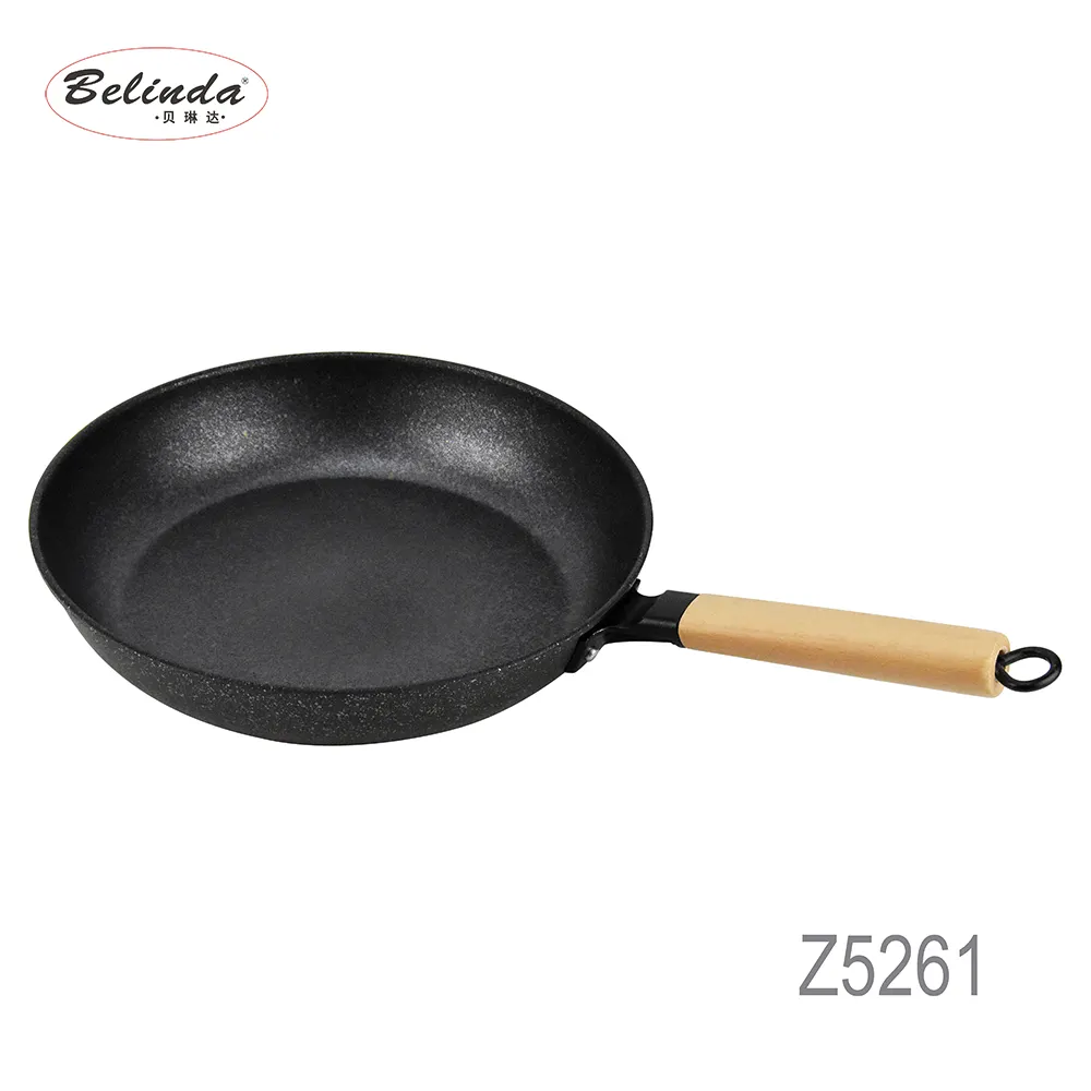 Commercio All'ingrosso della cina di Pentole Da Cucina Lungo Manico In Legno 28 cm 30 cm Cast Padella di Ferro