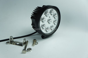 Morsunの工場価格!! 広州自動車部品12ボルト<span class=keywords><strong>LED</strong></span>ライト車ラウンド27Wトラクタートラック用作業灯