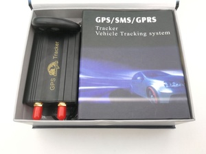 Szdalosは、リモートコントロールGPS103Bカートラッカーデバイスimeiトラッキング番号を備えたオリジナルのTK103BカーGPSトラッカーを提供しています - Product Image 2