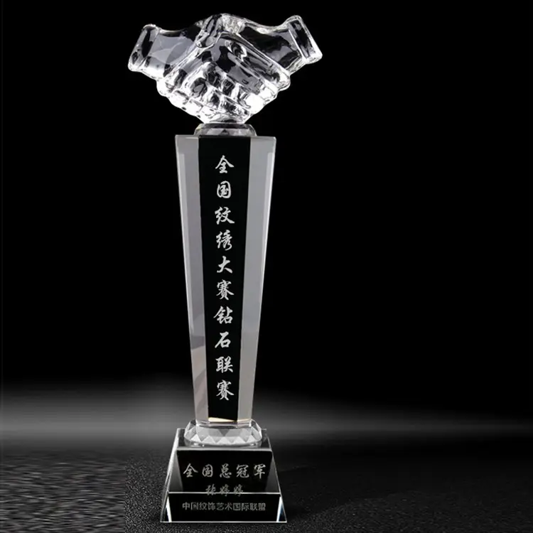 Nuova stretta di mano cooperazione win-win incontro annuale concorso trofeo di fine anno anniversario scritta medaglia trofeo di cristallo personalizzato