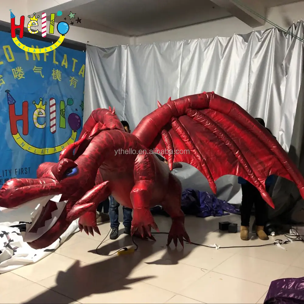 Inflable gigante del Dragón