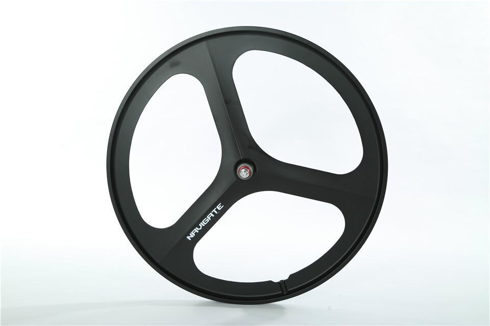 Roue avant noire