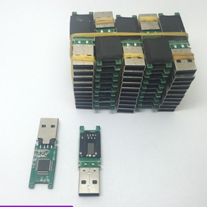 批量便宜的USB 2.0闪存驱动器1GB至64GB存储芯片，各种样式卡笔手链挂绳裸芯片，带印刷电路板