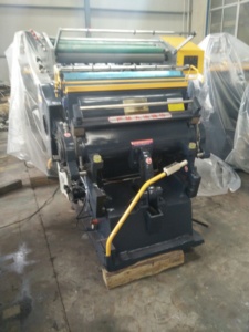 Computer programmierte Stanz-und Rill maschine Automatische Rill-und Stanz maschine - Product Image 2