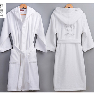 Embroidery Logo 5 Star Luxury Hotel Cotton Terry Hooded Bathrobe <strong>Cusum</strong> Logo Fluffy Robe Peingoir De Bain Spa Grande Taille