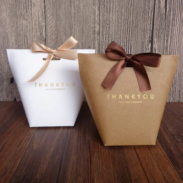 Merci or estampage faveur de fête de mariage emballage cadeau chocolat petit sac de bonbons avec ruban papier présentoir en gros