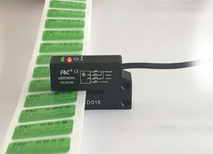 Sensor de etiqueta óptica tipo NPN de 12VDC para horquilla con potenciómetro-para varias aplicaciones - Product Image 2