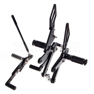 用于雅马哈 <span class=keywords><strong>yzf</strong></span> <span class=keywords><strong>r1</strong></span> 的 CNC 机加工铝摩托车街道自行车后备套