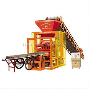 Bloque de pared de retención de QTJ4-26, máquina de fabricación de bloques vibrados, gran utilizado, máquina de fabricación de bloques de hormigón, rojo y amarillo, 3850 Uds./8h - Product Image 1