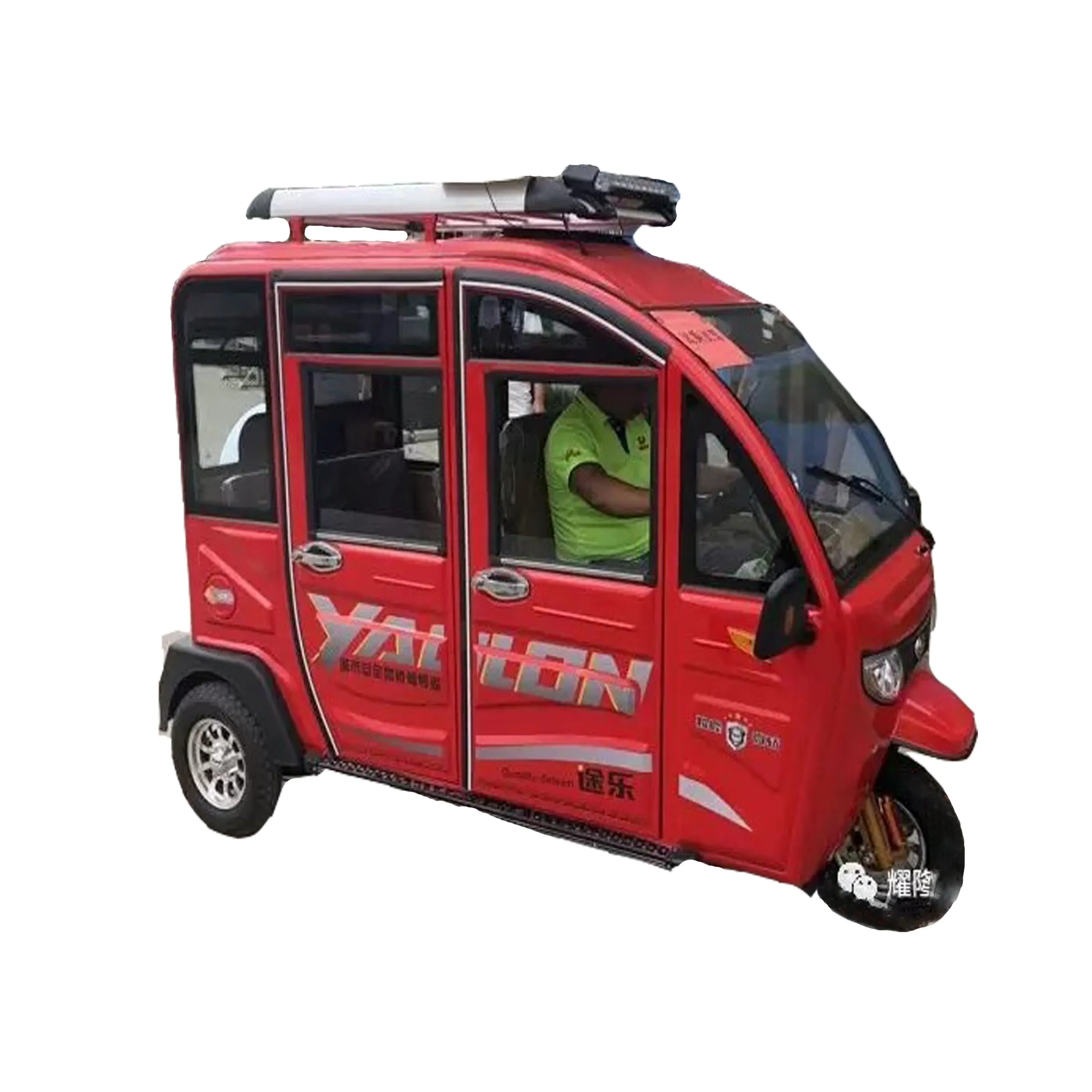Cina A Tre Ruote Moto triciclo elettrico carico a tre ruote auto chiuso cabina passeggero triciclo 3 ruote