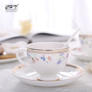 Transparent Graceful Bone China Modern Turkish <strong>Golden</strong> Lace Couple Novelty Coffee <strong>Cups</strong> with Spoons