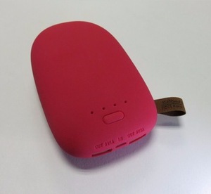 Ücretsiz örnekleri sevimli taş hızlı şarj cihazı taşınabilir anahtarlık çift usb güç bankaları 10000mah