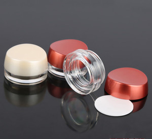 Beauty Containers Small Plastic Cosmetic <strong>Jars</strong> <strong>5</strong> <strong>Gram</strong> Lip Balm Pot Black Lids