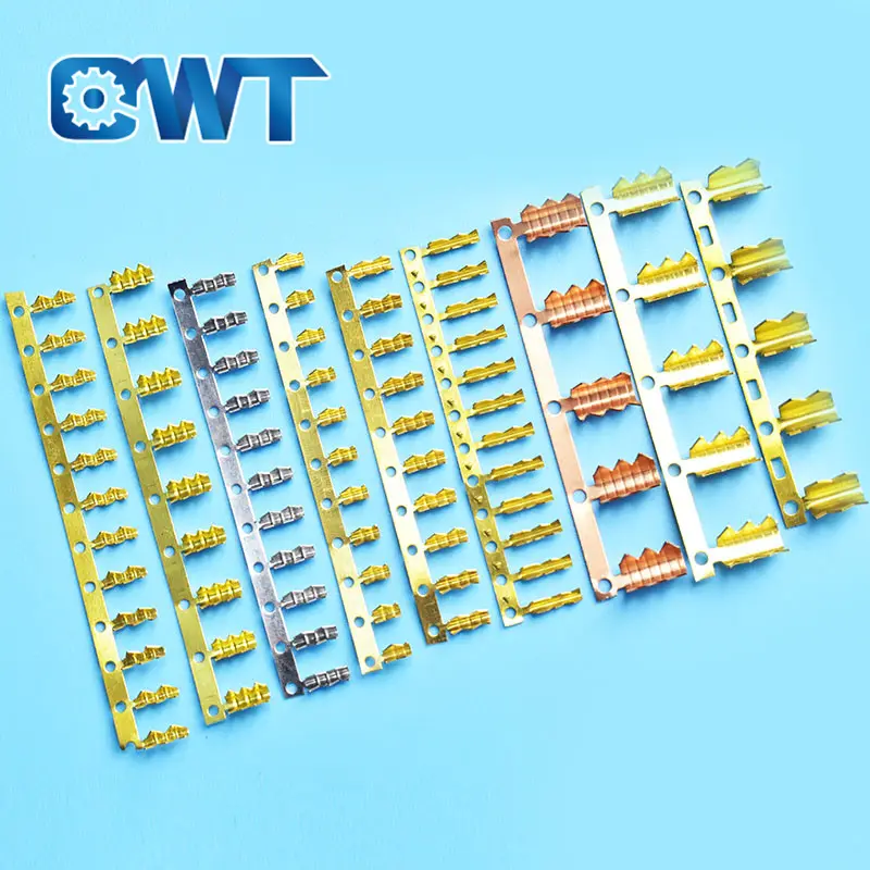 QWT非絶縁ダブルスプライスワイヤー端子シャークトゥースケーブルU字型クランプ電気圧着端子製造