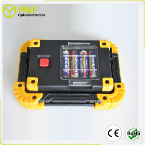 充電式10ワットCOBポータブルポータブル使用<span class=keywords><strong>LED</strong></span>フラッドライト屋外