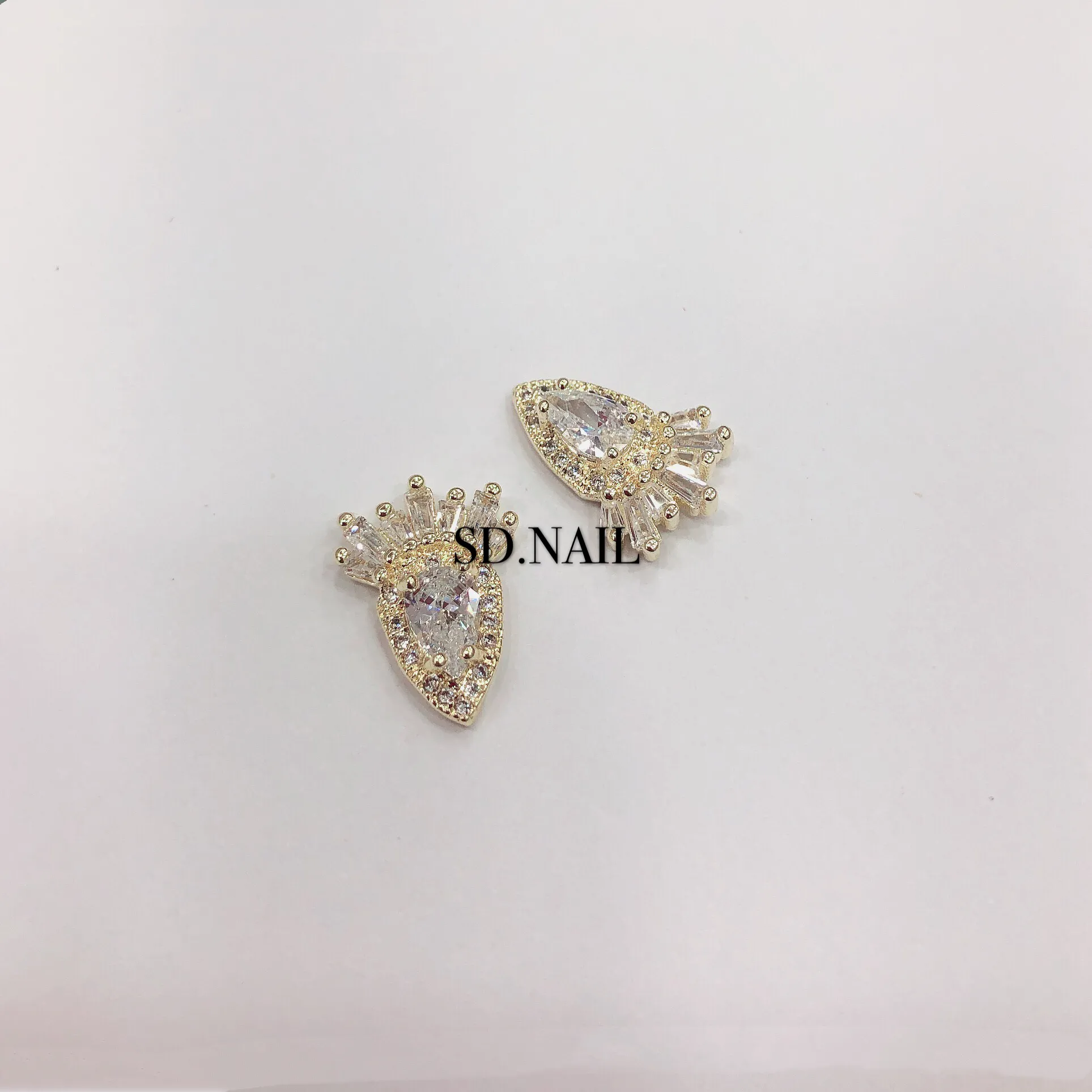 Diamantes de imitación de circonia 3d para mujer, decoración artística de uñas, salón de belleza, pegatina de uñas