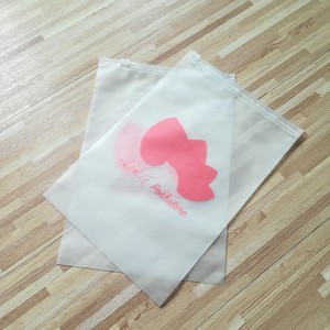 <span class=keywords><strong>LDPE</strong></span> 透明/透明定制 PE 塑料拉链袋和 t恤滑块自封袋与您的标志