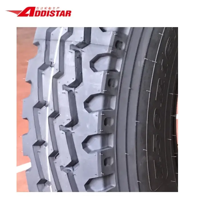 Pneu de camion pas cher 1200R20 1200R24 1100R20 1000R20 900R20 700R16 750R16 650R16 825r16 5.00R12 5.50R13 7.50R16LT pneus de camion léger