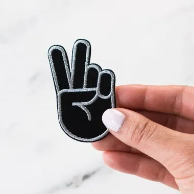 Bán Hot Cartoon Patch Finger Với Win Tay Patches Sắt Trên Thêu Đính Hòa Bình Đăng Patch Chấp Nhận Thiết Kế Tùy Chỉnh