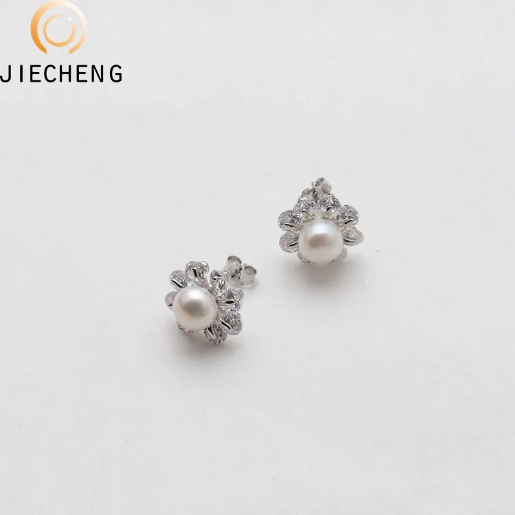 De moda de moda super bling zircon pendiente de perlas Chapado en plata barato pendiente fabricante para las mujeres