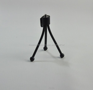 <span class=keywords><strong>Pico</strong></span> <span class=keywords><strong>60</strong></span> ANSI <span class=keywords><strong>Lumens</strong></span> HDMI LED 12V Видеопроектор UC28 + Карманный портативный проектор - Product Image 4