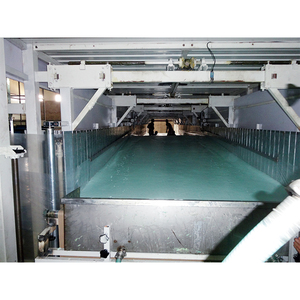 Schiumatrice automatica continua orizzontale in PU