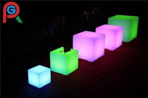 Led parlayan küp sandalye - Product Image 5