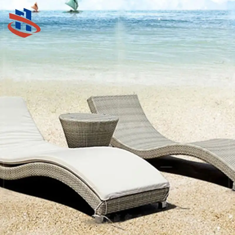 Popular Outdoor Rattan Cadeira Piscina Cama Sun Lounger Mobiliário Ao Ar Livre Personalizado Sun Lounge Table Canopy Esterno Design Moderno